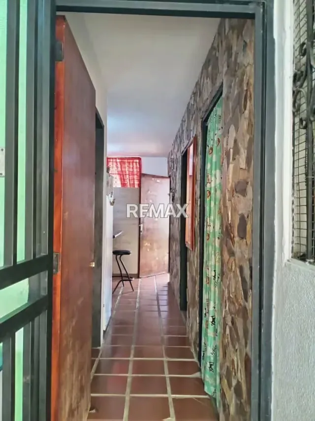 EN VENTA CASA EN SABANA MENDOZA - 3