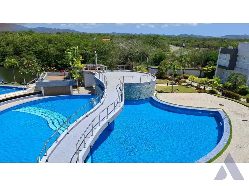 Vendo TH 125m2 Puerto encantado 8639 - 24