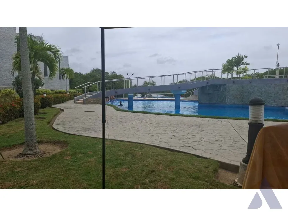 Vendo TH 125m2 Puerto encantado 8639 - 28