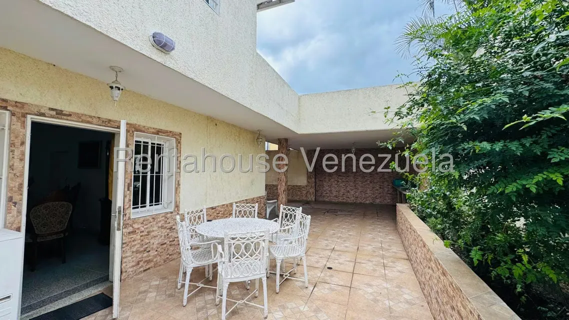Casa (Duplex) en Venta en Guaracarima, Aragua - 16