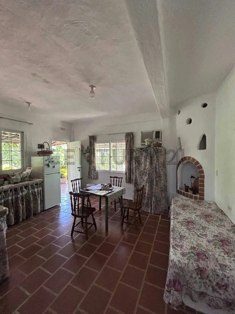 Terreno con Casa con apartamentos a pie de montaña en Guacuco - 15
