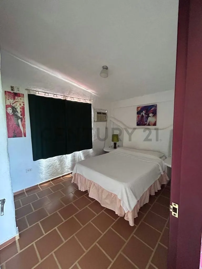 Terreno con Casa con apartamentos a pie de montaña en Guacuco - 17