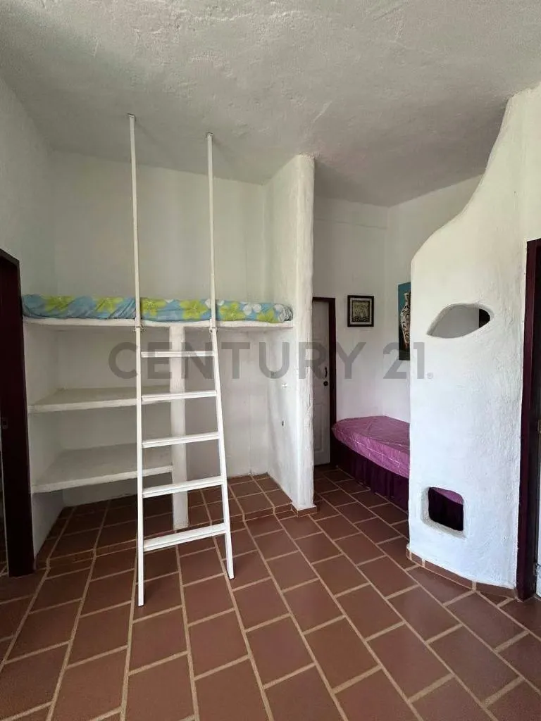 Terreno con Casa con apartamentos a pie de montaña en Guacuco - 22
