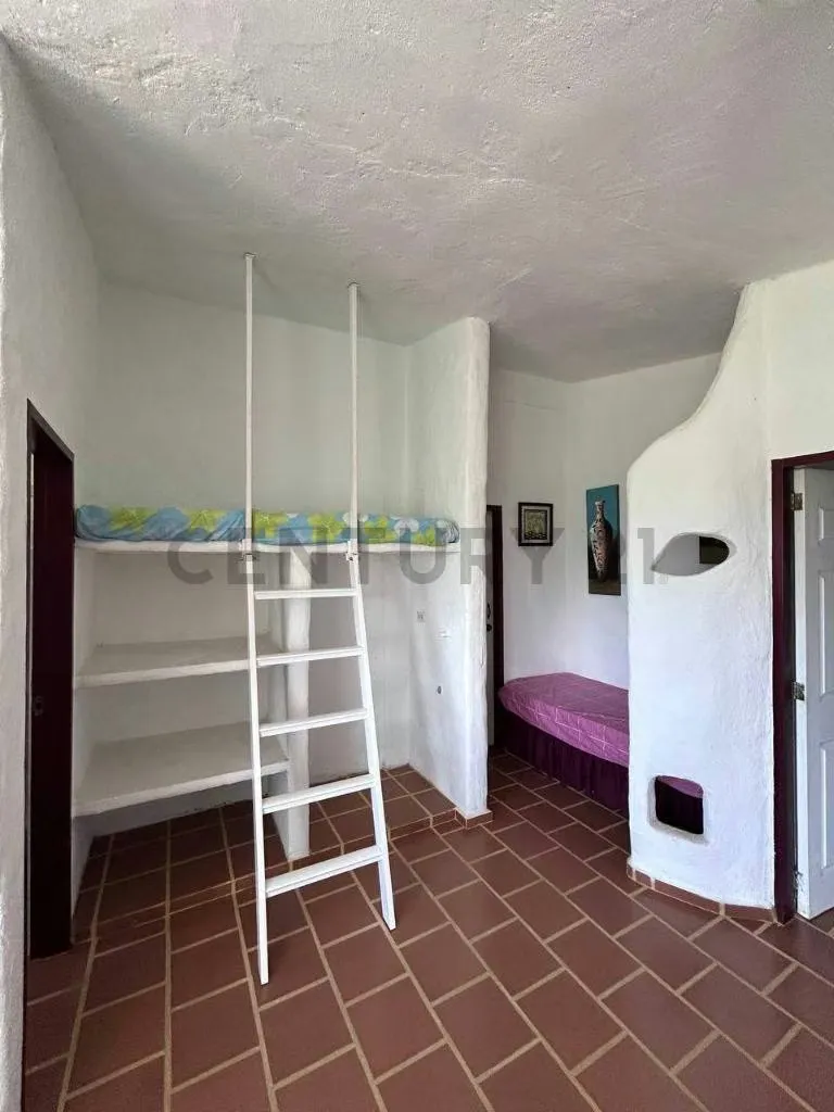 Terreno con Casa con apartamentos a pie de montaña en Guacuco - 25