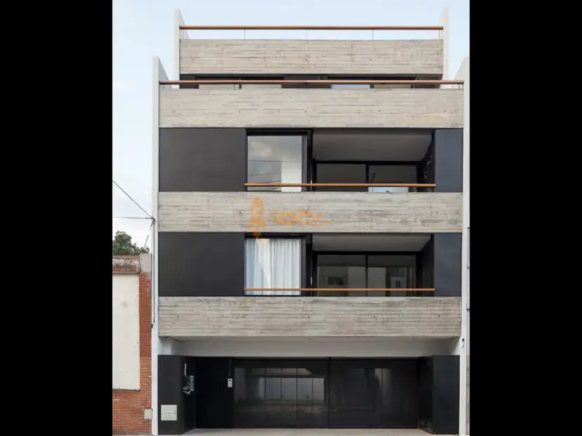 Atractivo Edificio Calabozo