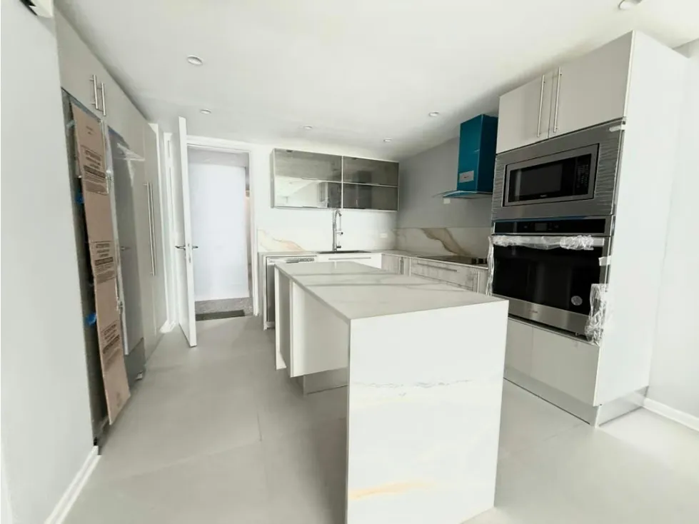 Se vende Apto 140m² 3h/3b/3p Alto Hatillo