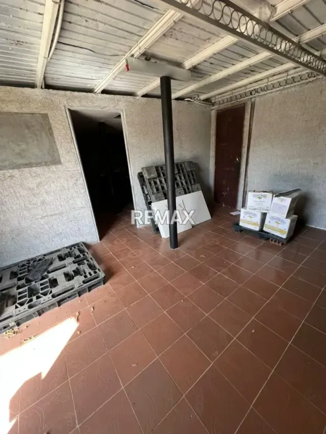 Local con Galpón y Depósito en Ziruma - 3