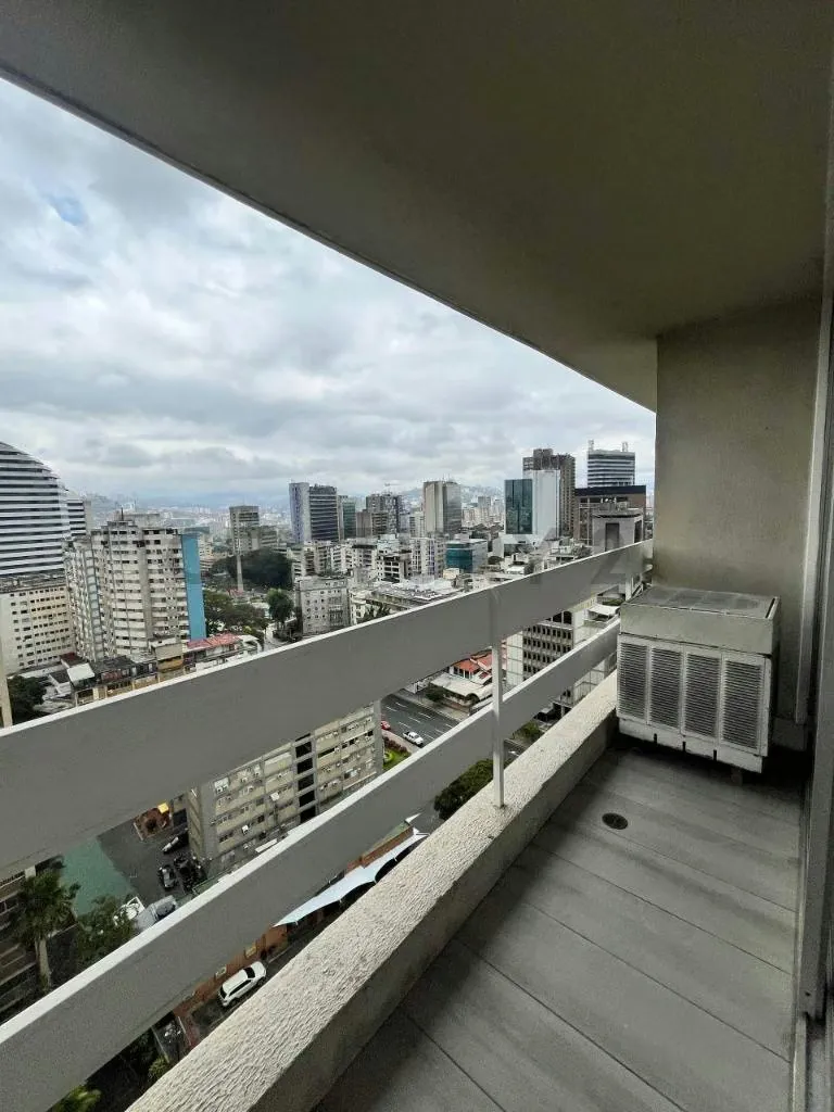 Apto Remodelado En Alquiler En Altamira 1ha/1ba/1pe - 15