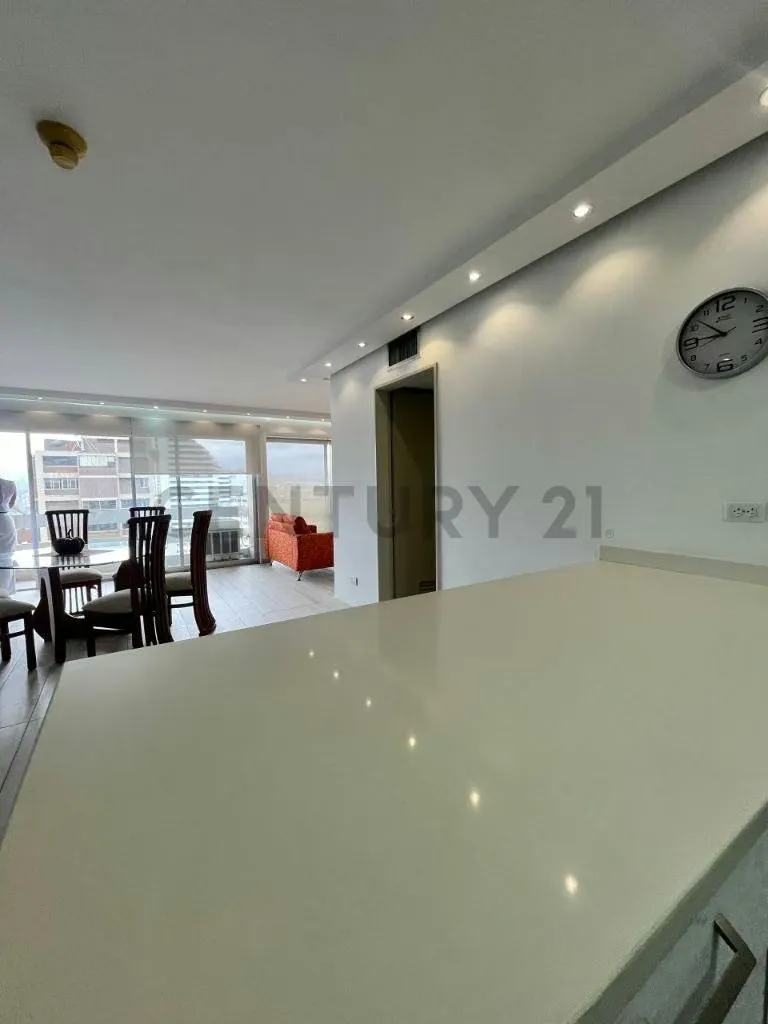 Apto Remodelado En Alquiler En Altamira 1ha/1ba/1pe - 6