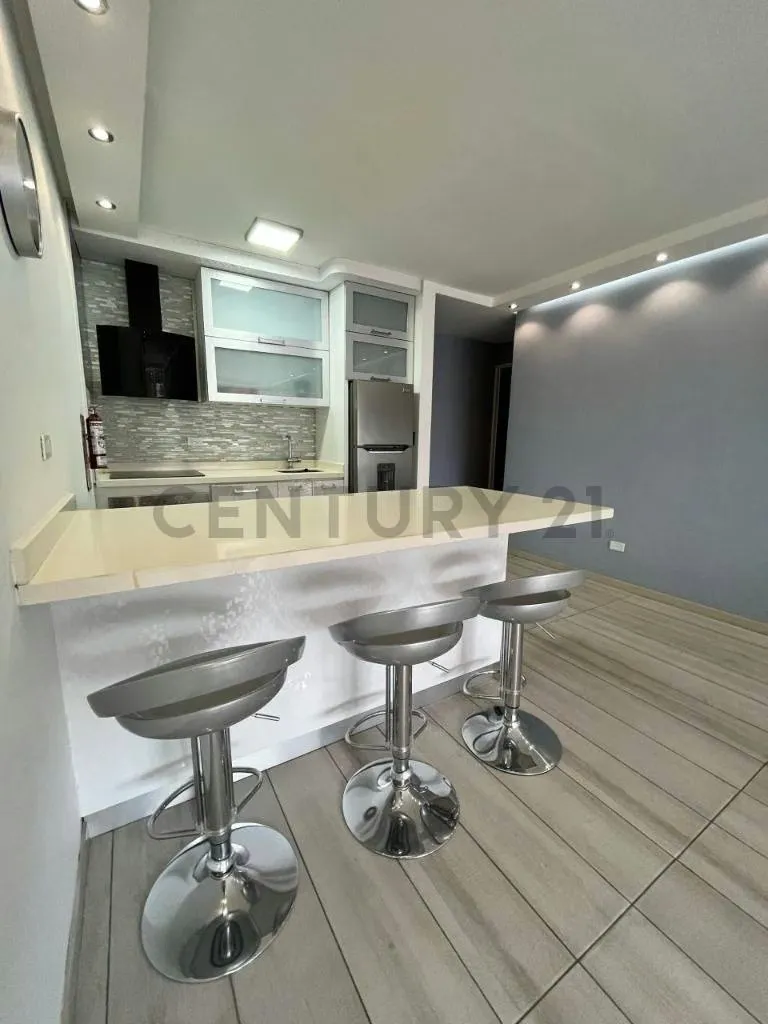 Apto Remodelado En Alquiler En Altamira 1ha/1ba/1pe - 7