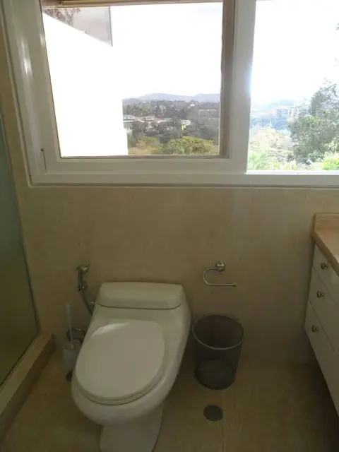 Casa (Multipes Niveles) en Venta en La Lagunita Country Club, Distrito Metropolitano - 59