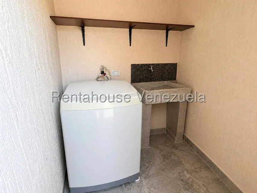 Townhouse (Duplex) en Venta en Puerta Maraven, Falcon - 21