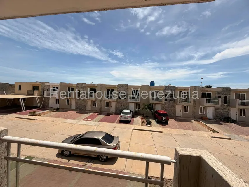 Townhouse (Duplex) en Venta en Puerta Maraven, Falcon - 29