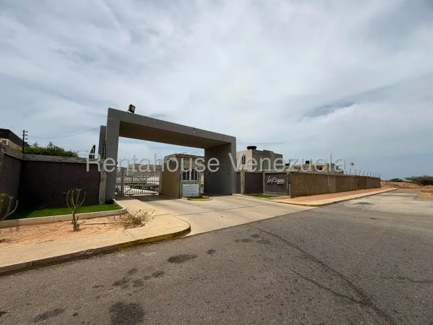 Townhouse (Duplex) en Venta en Puerta Maraven, Falcon - 31