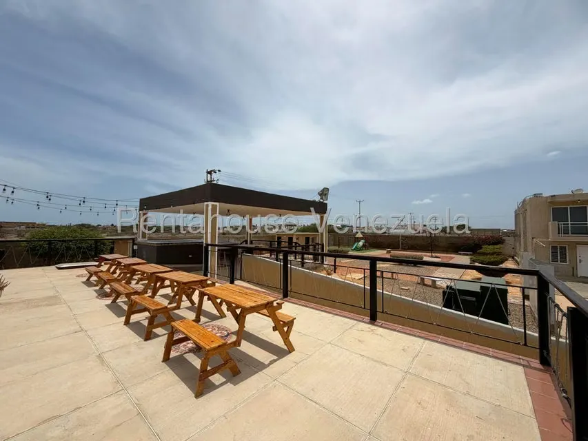 Townhouse (Duplex) en Venta en Puerta Maraven, Falcon - 43