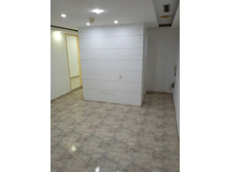 VENTA DE AMPLIA OFICINA EN LAS DELICIAS SABANA GRANDE - 12