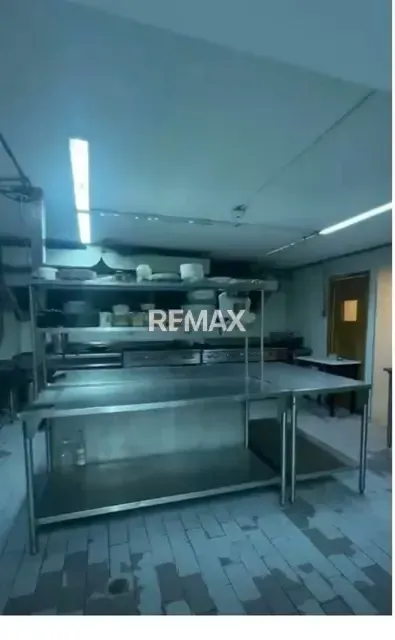 VENTA FONDO DE COMERCIO RESTAURANTE AV. BARALT 950M2 PIE DE CALLE Y REMODELADO - 9