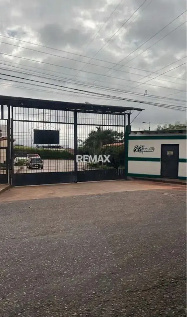 EN VENTA TERRENO UBICADO EN BARRIO BOLIVAR URB. ESPINALITO