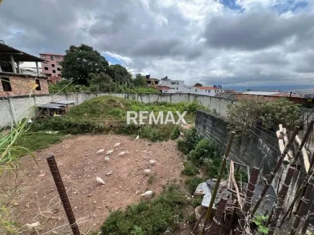 EN VENTA TERRENO UBICADO EN BARRIO BOLIVAR URB. ESPINALITO - 4