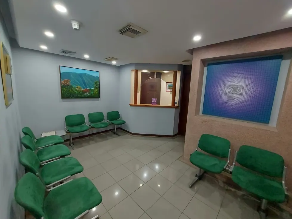Alquilo cubiculo consultorio 12m2 Axexo Clinicas Caracas 9863 - 2