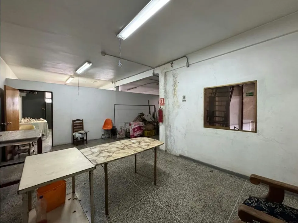 Venta de Galpón en Catia zona Comercial y Peatonal 595000$ - 11