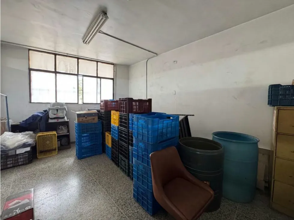 Venta de Galpón en Catia zona Comercial y Peatonal 595000$ - 15