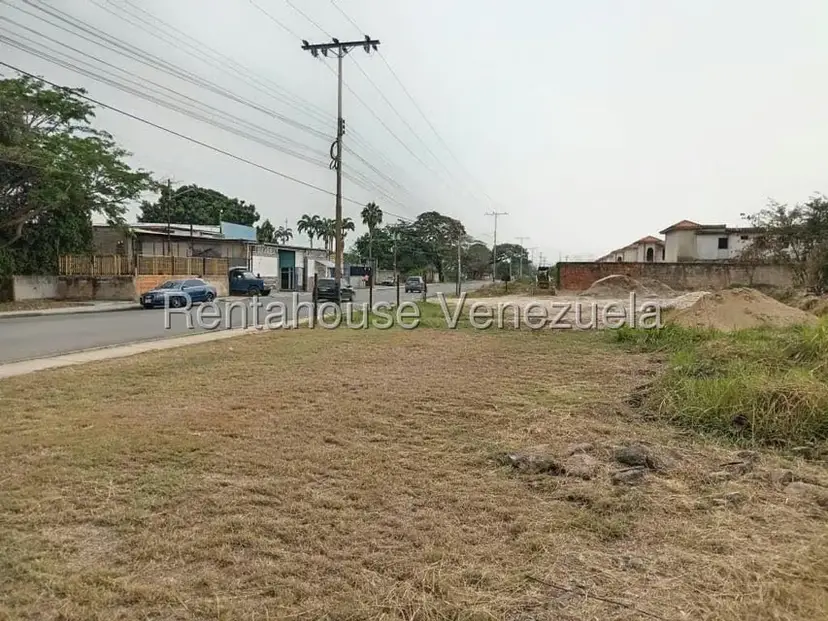 Terreno (Comercial) en Venta en Flor Amarillo, Carabobo