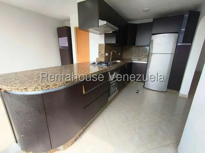 Apartamento (1 Nivel) en Alquiler en Los Mangos, Carabobo - 11