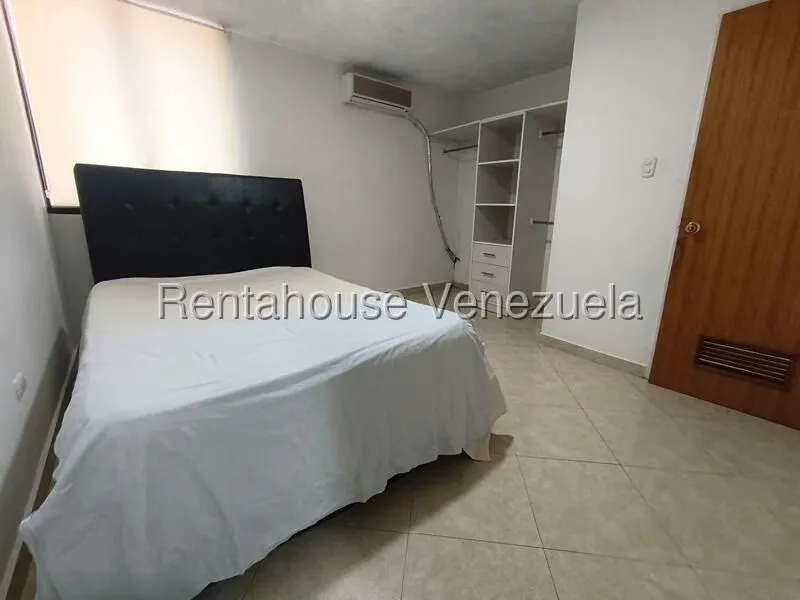 Apartamento (1 Nivel) en Alquiler en Los Mangos, Carabobo - 15