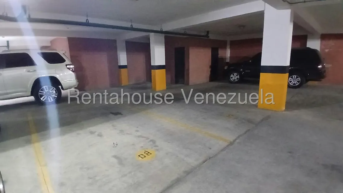 Apartamento (1 Nivel) en Venta en Triangulo del Este, Lara - 28
