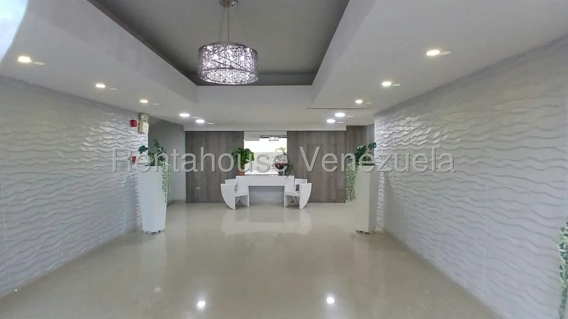 Apartamento (1 Nivel) en Venta en Triangulo del Este, Lara - 3