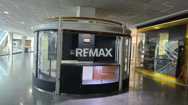 ALQUILER LOCAL COMERCIAL. CENTRO COMERCIAL CRISTAL, NAGUANAGUA - 4
