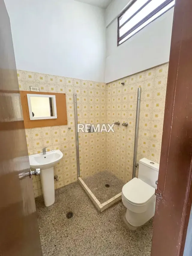 Local Comercial en Alquiler Carrera 19 entre Calles 45 y 46 Zona Oeste-Barquisimeto - 8