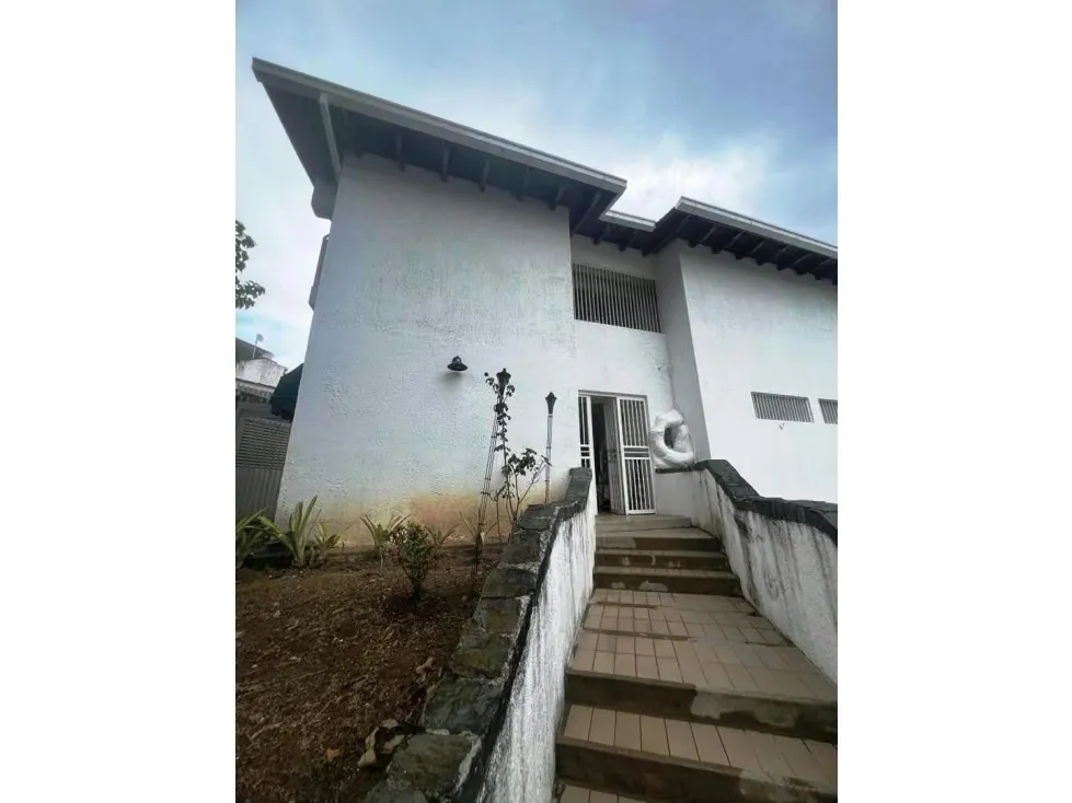 CASA - COLINAS DE TAMANACO - 580 Mts2