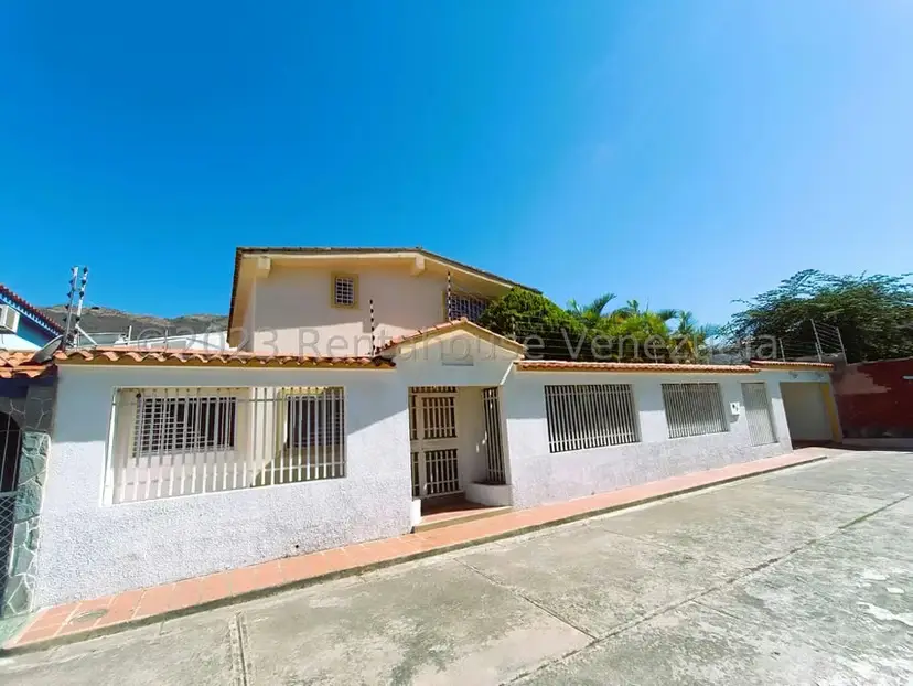 Casa (Multipes Niveles) en Venta en La Mora II, Aragua
