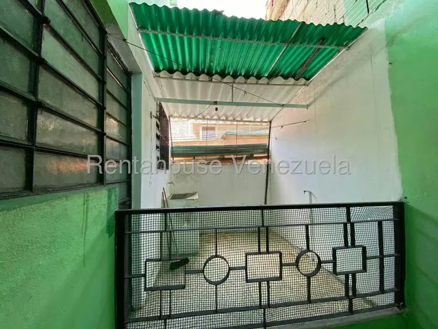 Local Comercial en Venta en Catia, Distrito Metropolitano - 28