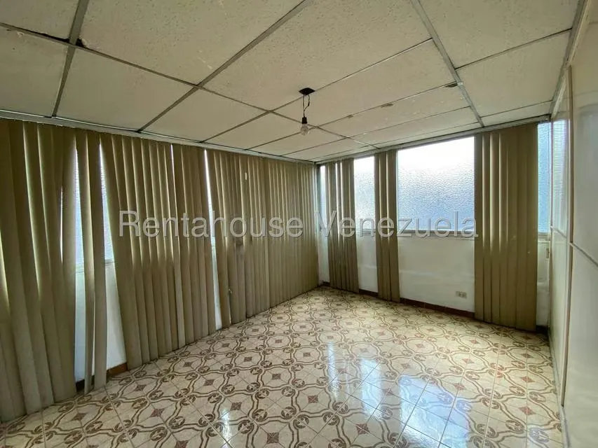 Local Comercial en Venta en Catia, Distrito Metropolitano - 54