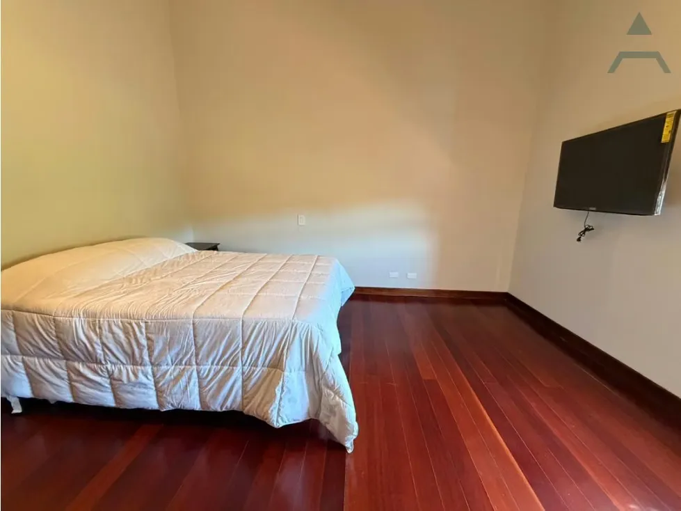 Se alquila Apto 380m² 4h+s/4.5b+s/5p La Lagunita - 11