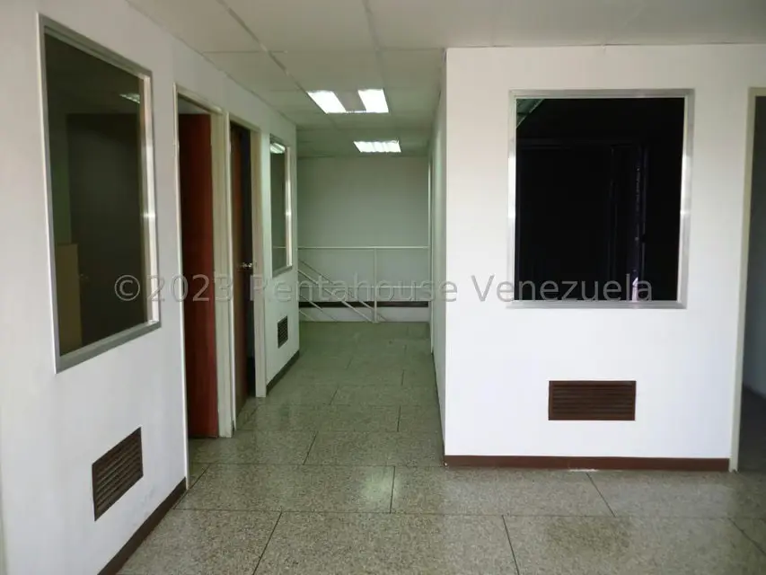 Comercial (Local Comercial) en Venta en Urbanizacion Industrial Santa Cruz, Aragua - 4