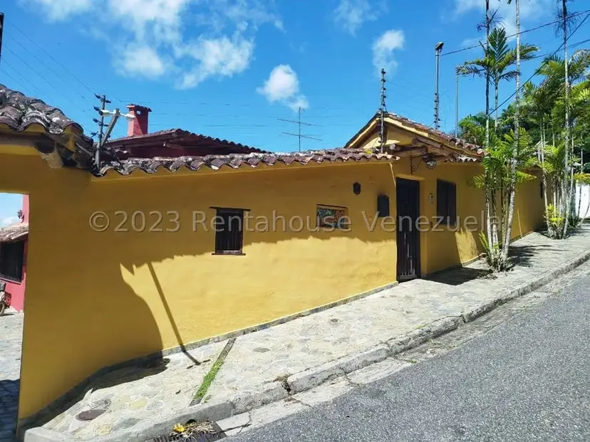 Casa (Multipes Niveles) en Venta en Oripoto, Distrito Metropolitano