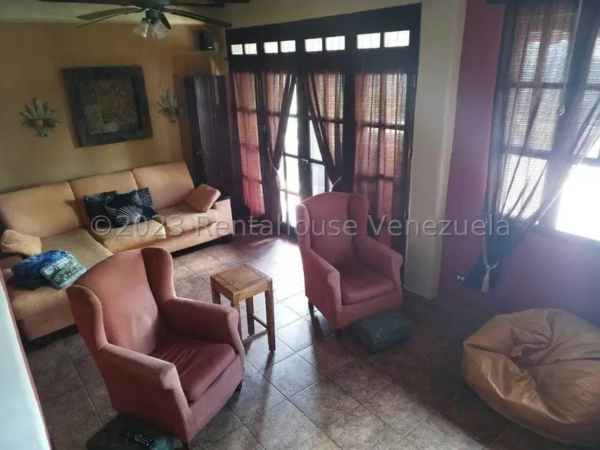 Casa (Multipes Niveles) en Venta en Oripoto, Distrito Metropolitano - 13