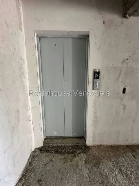 Apartamento (1 Nivel) en Venta en Alto Hatillo, Distrito Metropolitano - 2