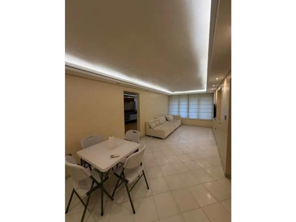 SE VENDE APARTAMENTO EN COLINAS DE LA TAHONA