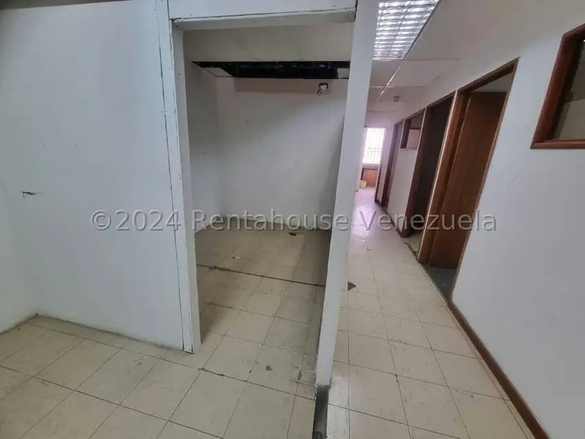 Comercial (Local Comercial) en Venta en Centro, Lara - 11