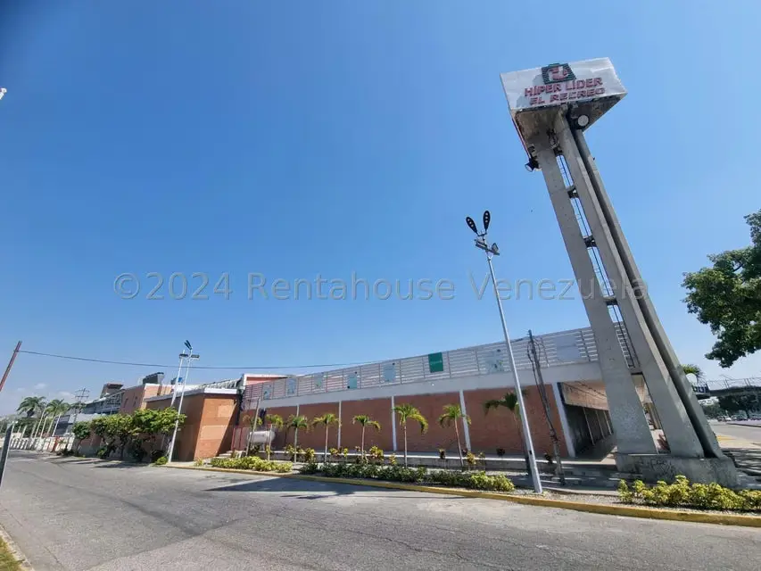 Comercial (Local Comercial) en Venta en Centro, Lara - 2