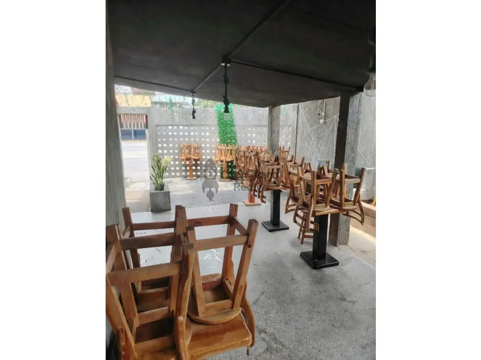 Casa comercial con 2 anexos independientes - 15
