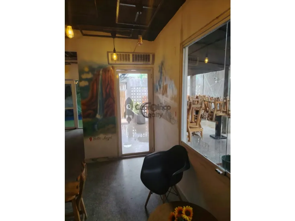 Casa comercial con 2 anexos independientes - 18