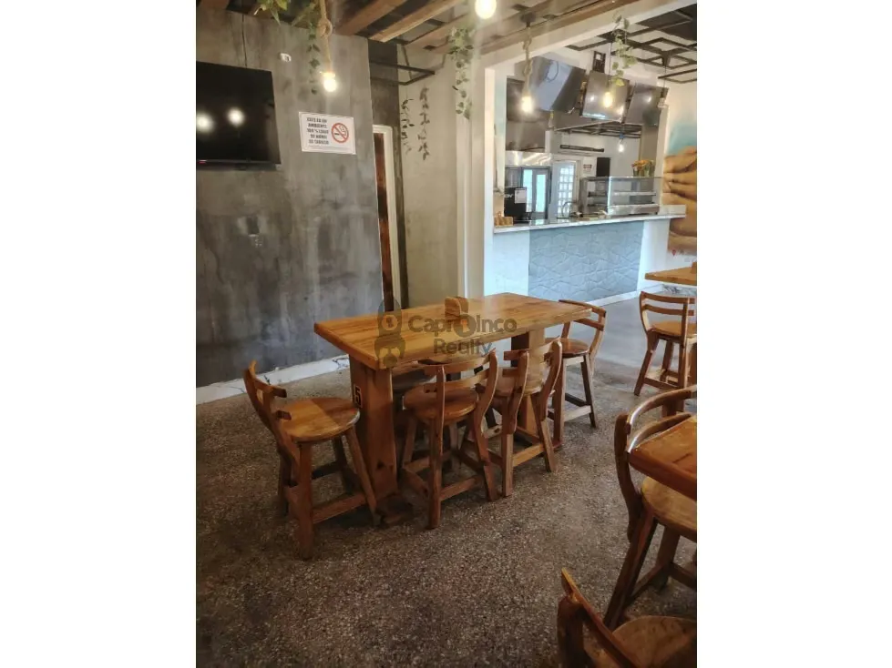 Casa comercial con 2 anexos independientes - 19