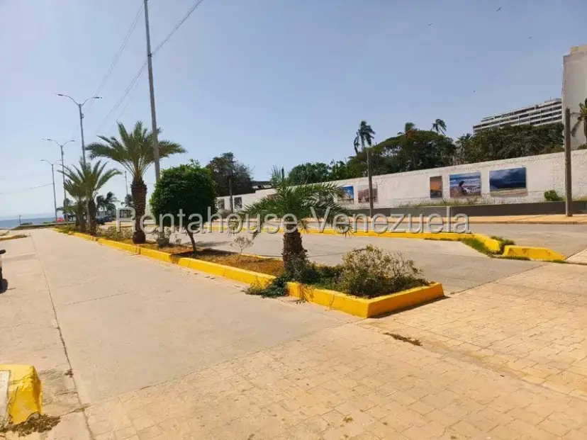 Terreno (Comercial) en Venta en Porlamar, Nueva Esparta