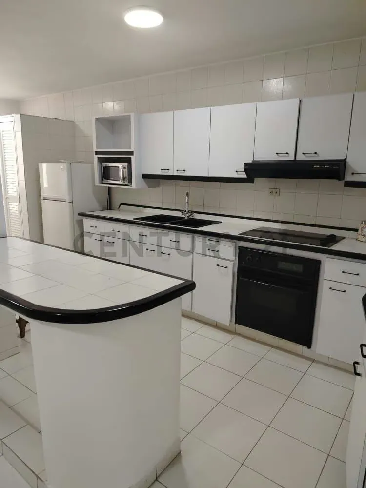en alquiler Apartamento Amoblado en Urb Valles de Camoruco - 5